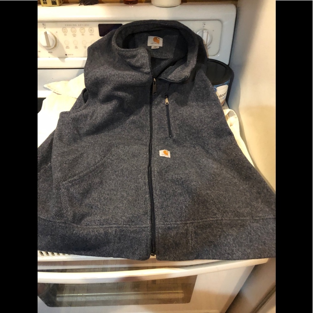 Woman’s carhartt vest